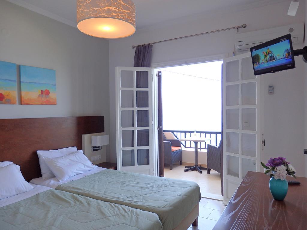 Dandidis Seaside Pension آغيوس غوذيوس الغرفة الصورة