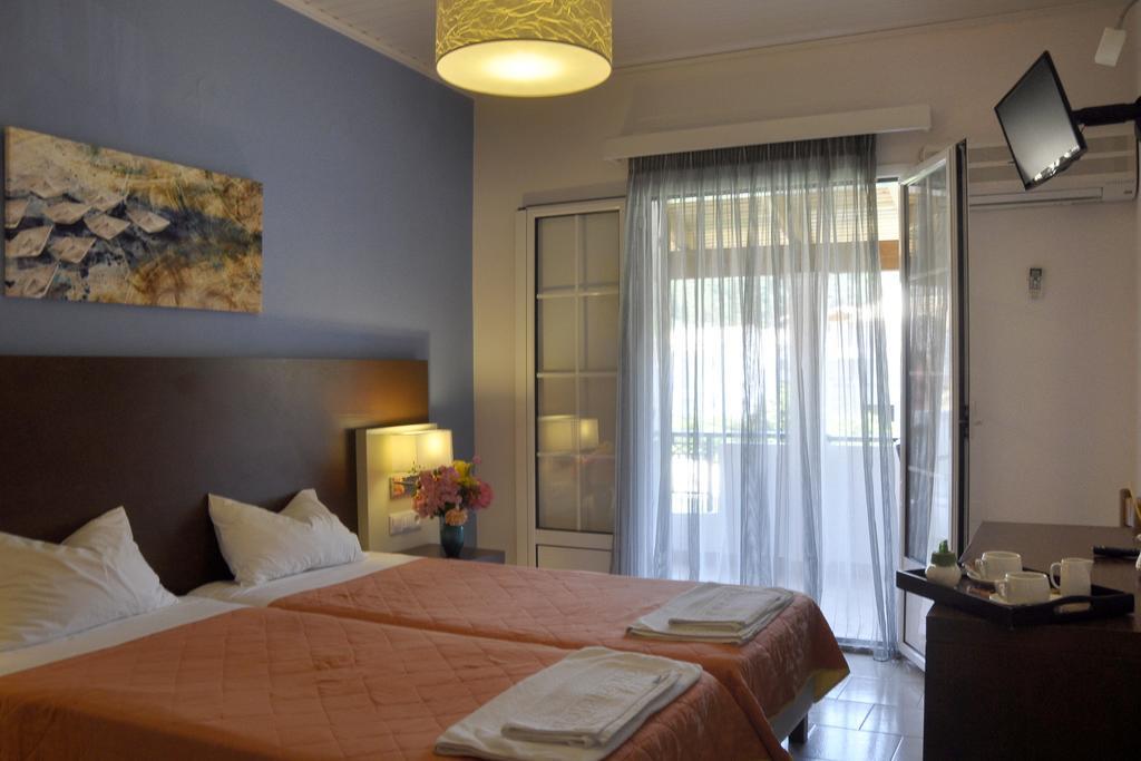 Dandidis Seaside Pension آغيوس غوذيوس الغرفة الصورة